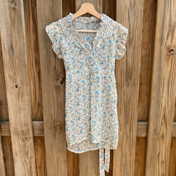 Sweet Sheer Ruffled Floral Maternity Blouse - Picture 2 of 5